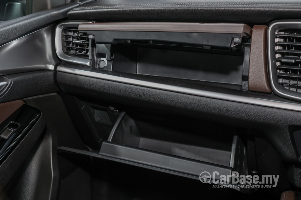 Mazda BT-50 TF (2021) Interior