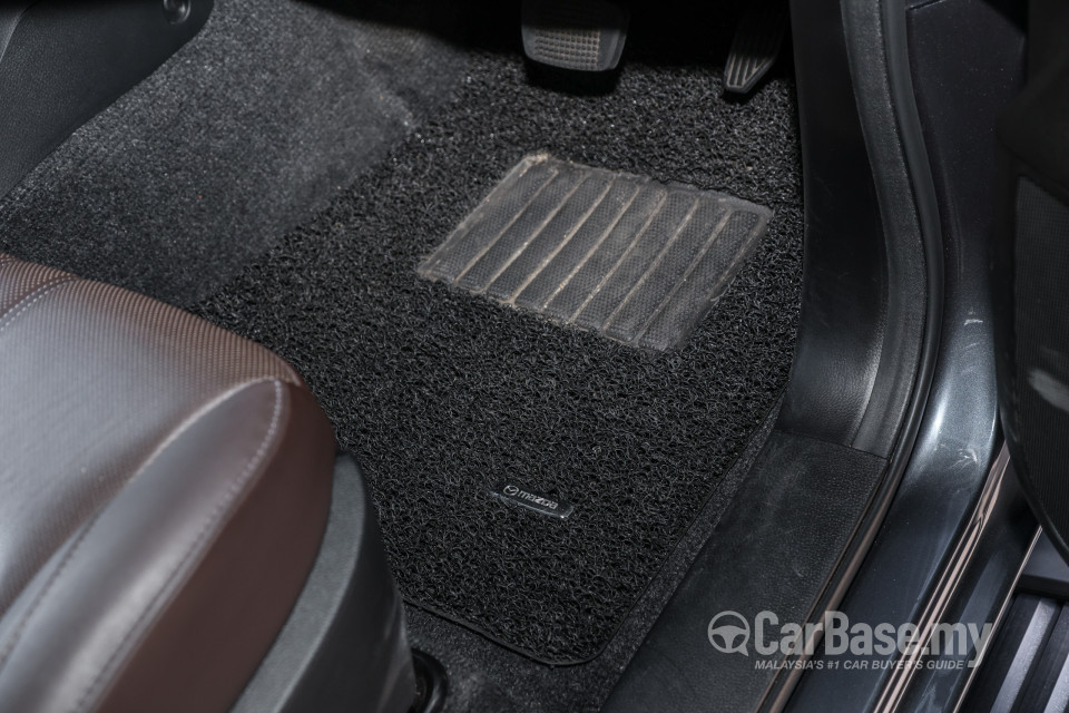 Mazda BT-50 TF (2021) Interior
