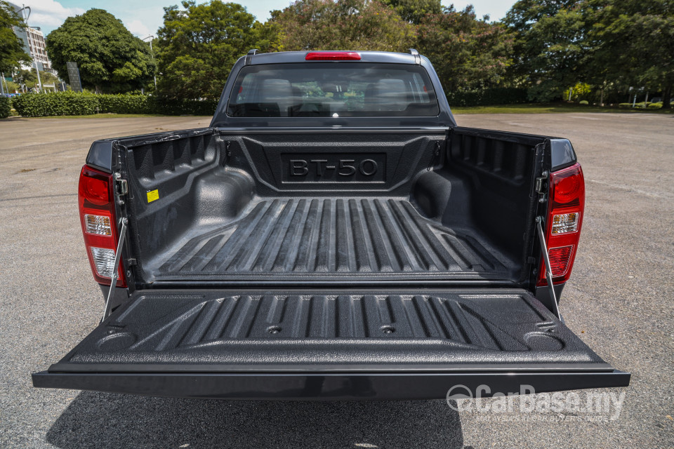 Mazda BT-50 TF (2021) Interior