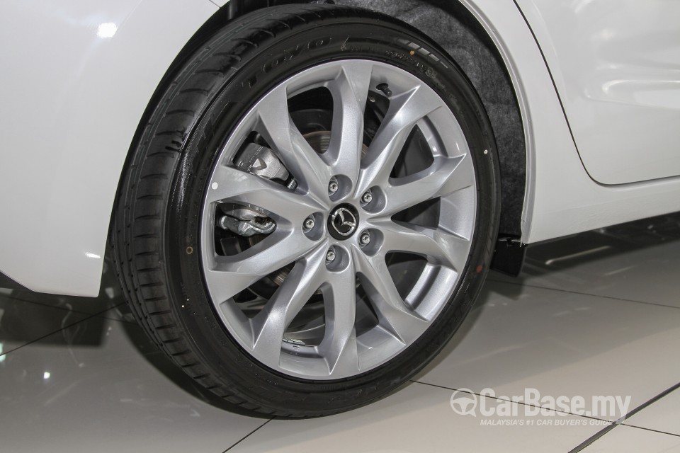 Mazda 3 Hatchback BM (2015) Exterior