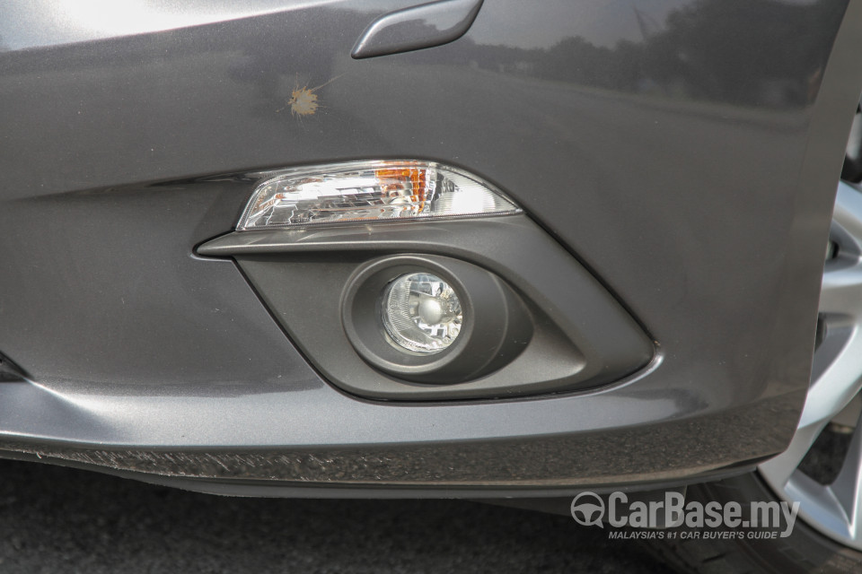 Mazda 3 Hatchback BM (2015) Exterior