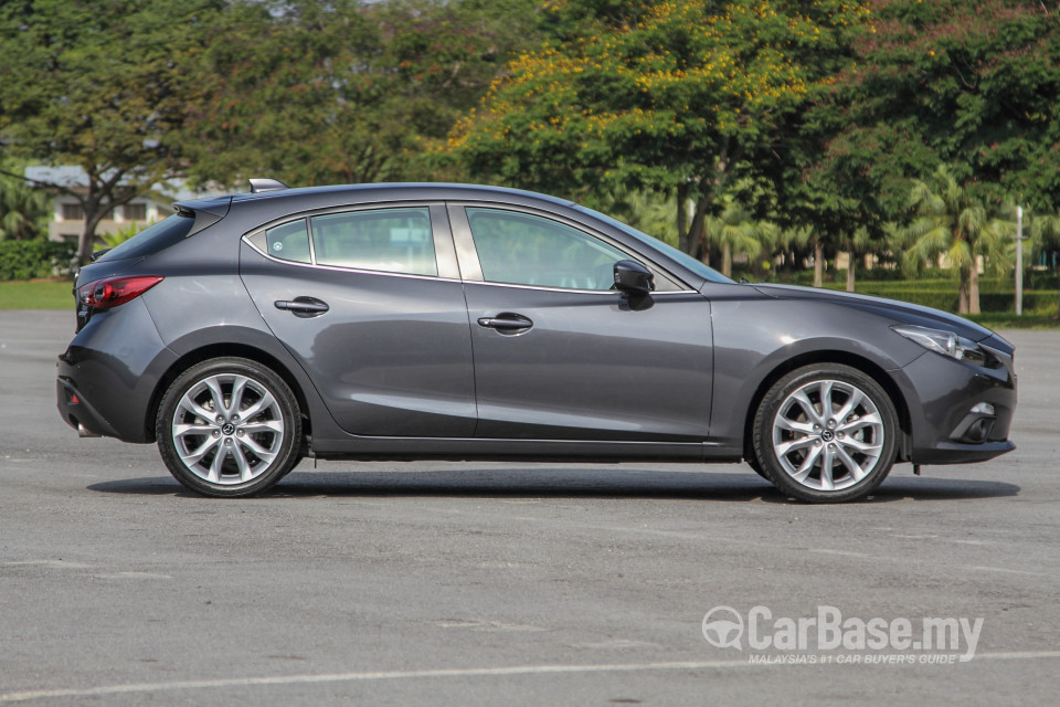 Mazda 3 Hatchback BM (2015) Exterior