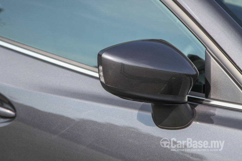 Mazda 3 Hatchback BM (2015) Exterior