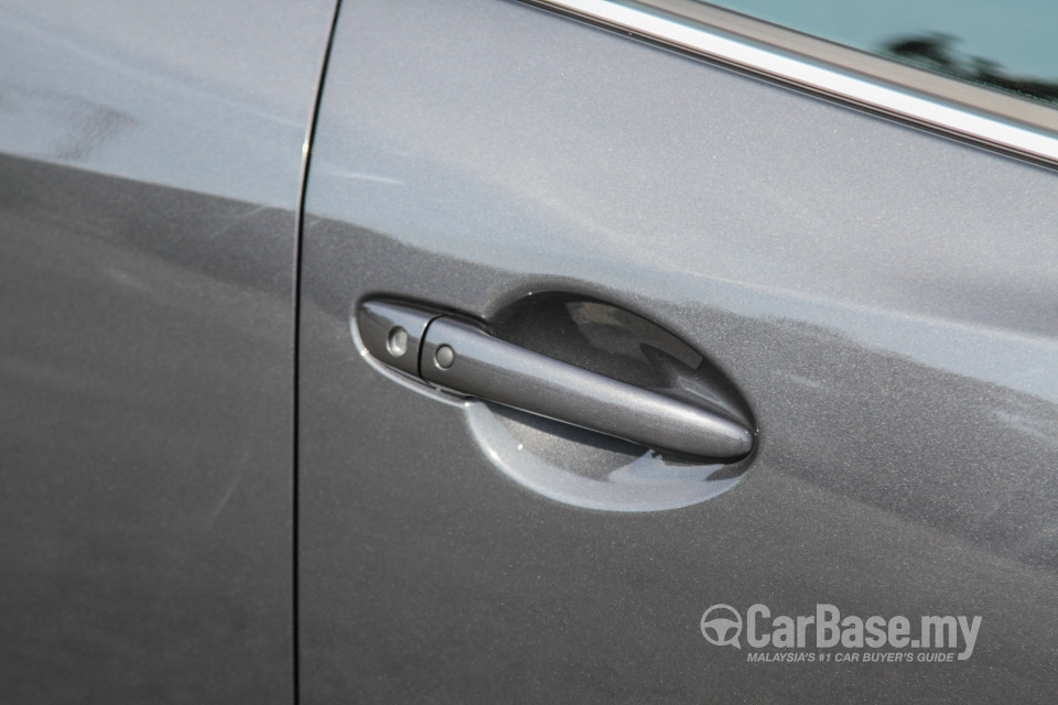 Mazda 3 Hatchback BM (2015) Exterior