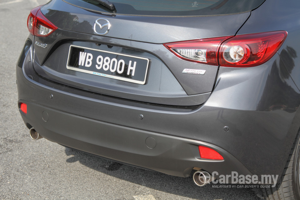 Mazda 3 Hatchback BM (2015) Exterior