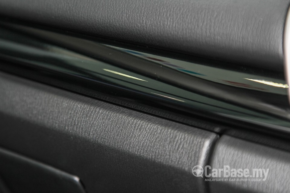 Mazda 3 Hatchback BM (2015) Interior