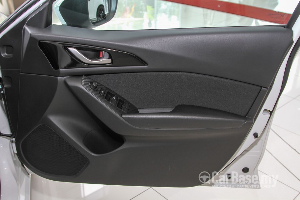 Mazda 3 Hatchback BM (2015) Interior