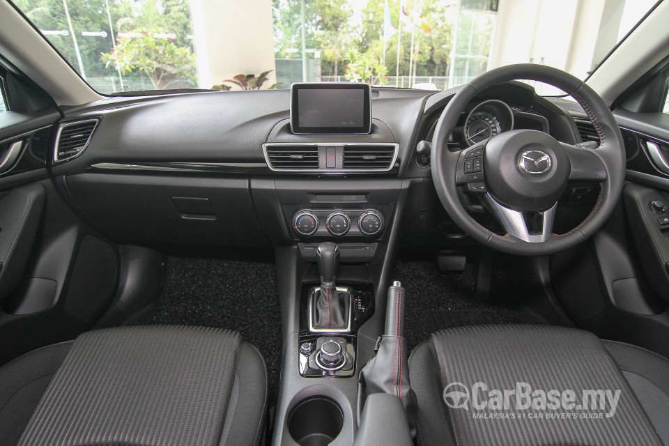 Mazda 3 Hatchback BM (2015) Interior