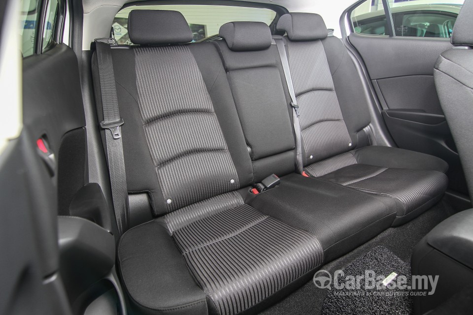 Mazda 3 Hatchback BM (2015) Interior