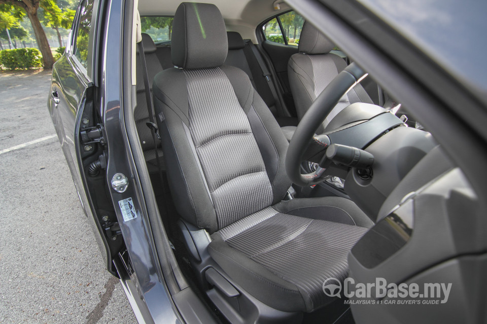 Mazda 3 Hatchback BM (2015) Interior