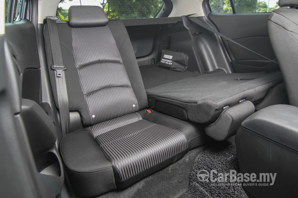 Mazda 3 Hatchback BM (2015) Interior