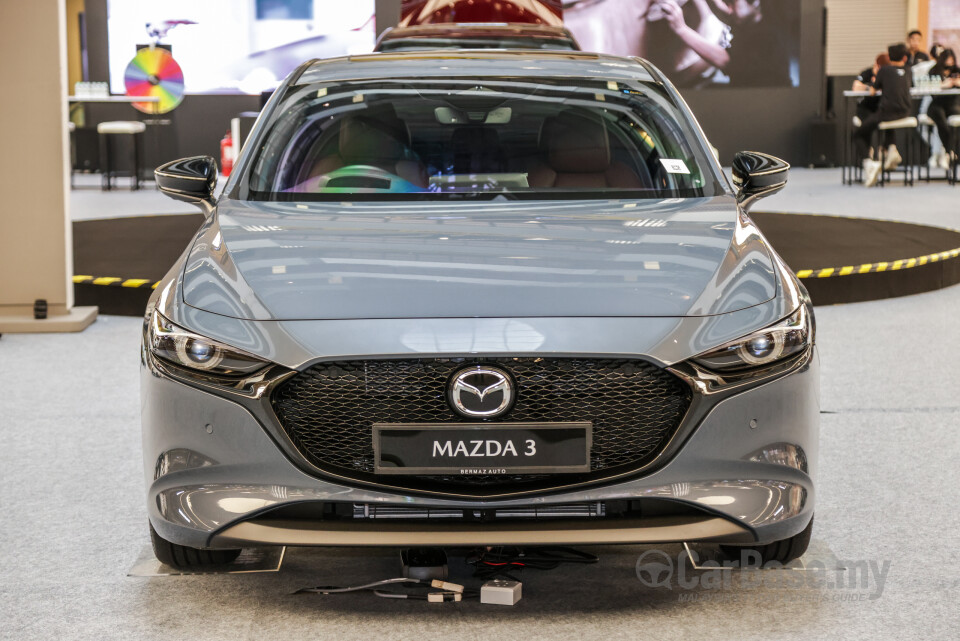 Mazda 3 Hatchback BP (2019) Exterior