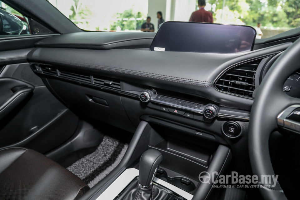 Mazda 3 Hatchback BP (2019) Interior