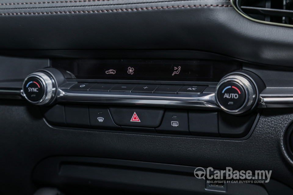 Mazda 3 Hatchback BP (2019) Interior
