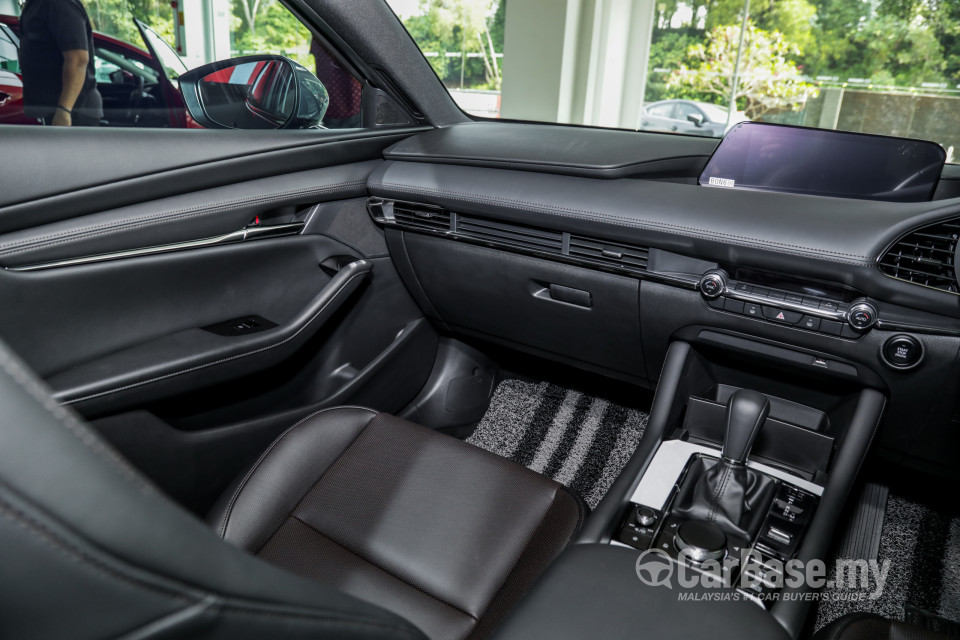 Mazda 3 Hatchback BP (2019) Interior