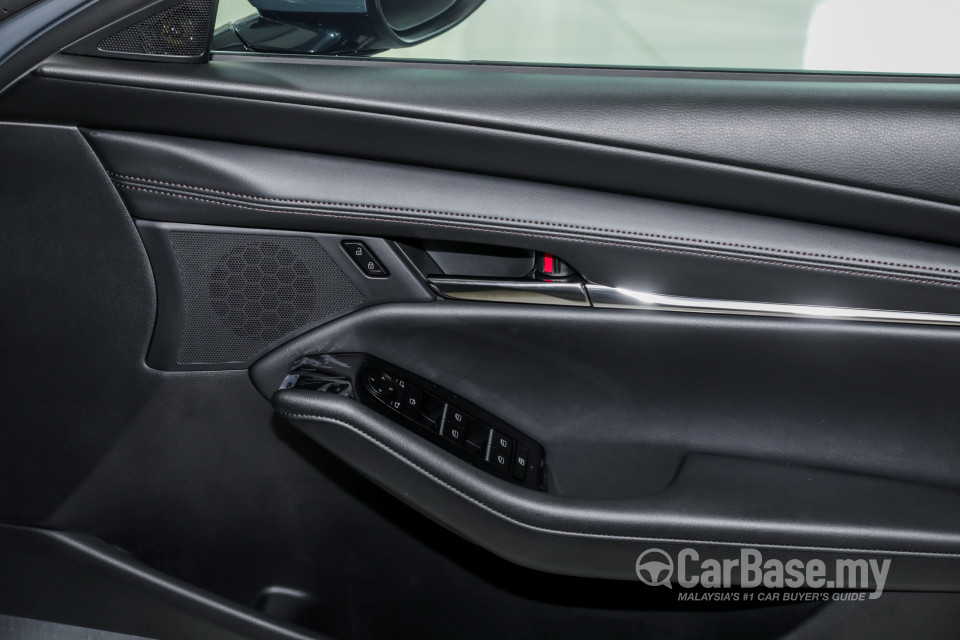 Mazda 3 Hatchback BP (2019) Interior