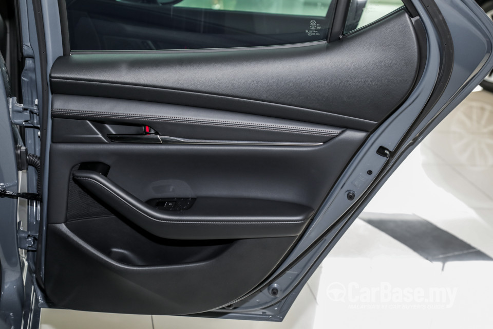 Mazda 3 Hatchback BP (2019) Interior