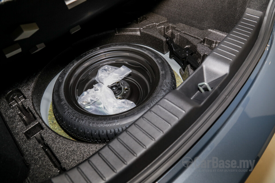 Perodua Aruz D38L (2019) Interior