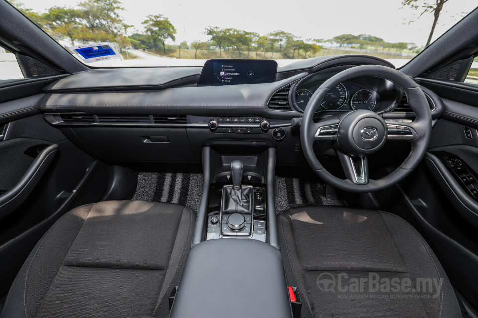 Mitsubishi Outlander RE Facelift (2016) Interior