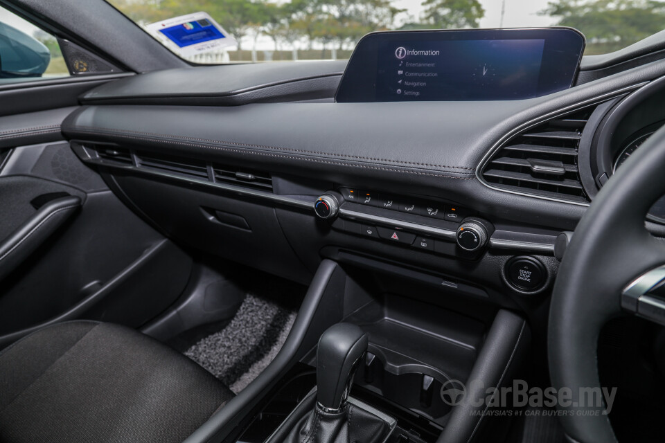 Honda Jazz GK Facelift (2017) Interior