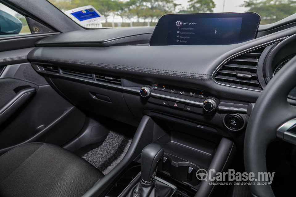 Mazda 3 Hatchback BP (2019) Interior