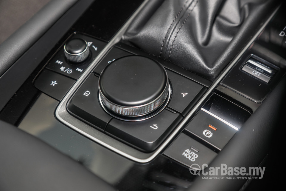 Mazda 3 Hatchback BP (2019) Interior