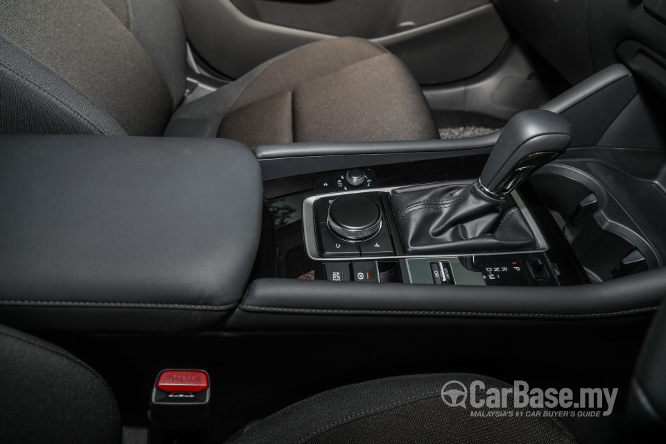 Mazda 3 Hatchback BP (2019) Interior