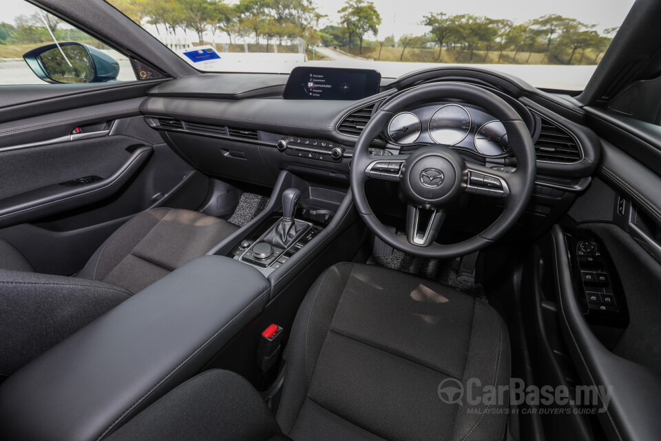 Nissan Almera N17 Facelift (2015) Interior