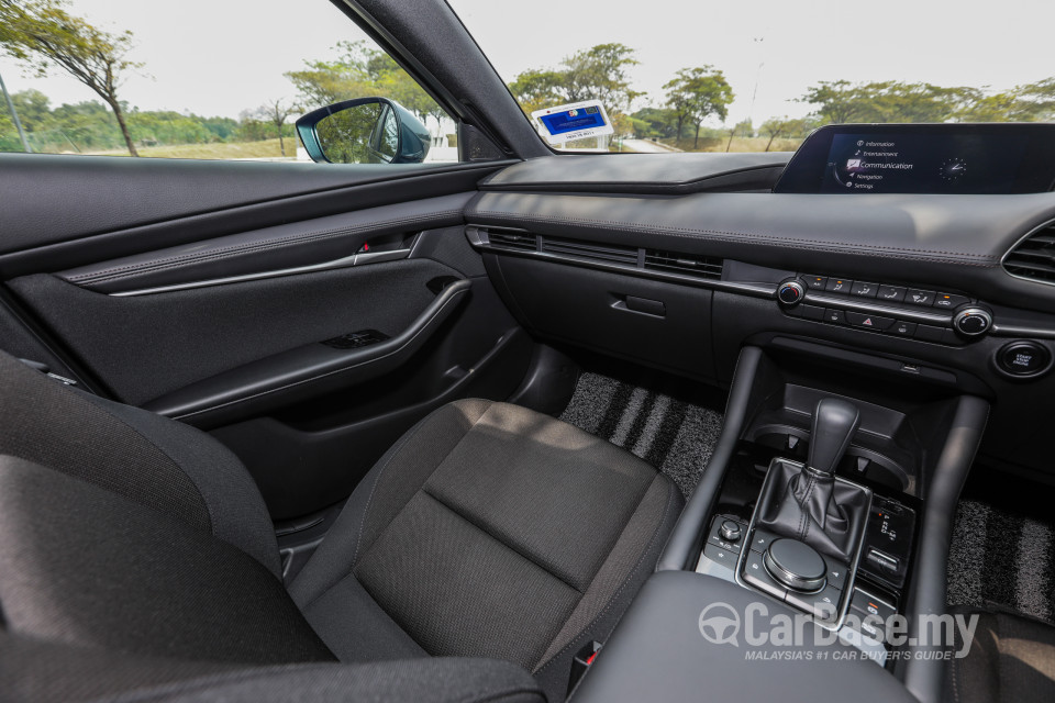 Mazda 3 Hatchback BP (2019) Interior