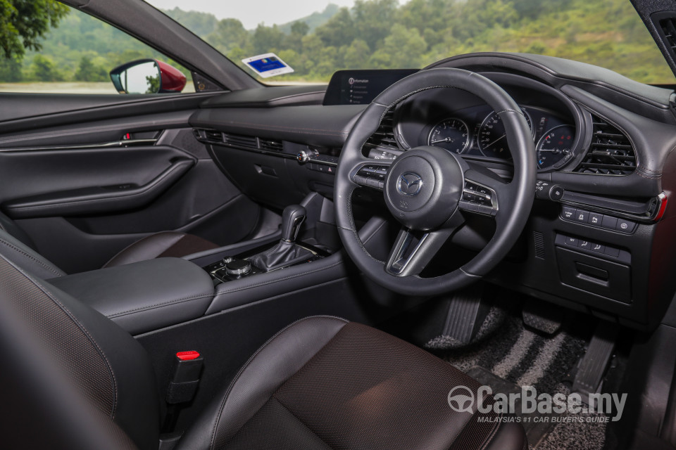 Mazda 3 Hatchback BP (2019) Interior