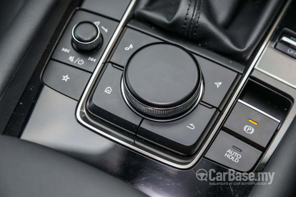 Mazda 3 Hatchback BP (2019) Interior