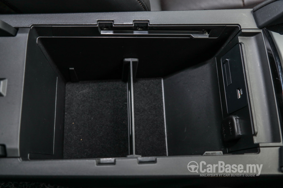 Mazda 3 Hatchback BP (2019) Interior
