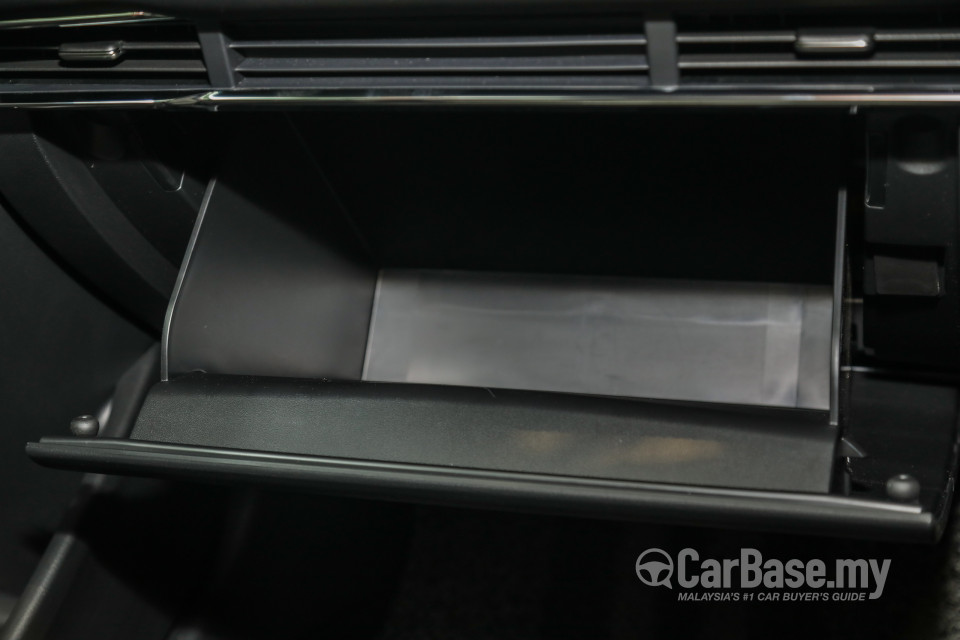 Mazda 3 Hatchback BP (2019) Interior