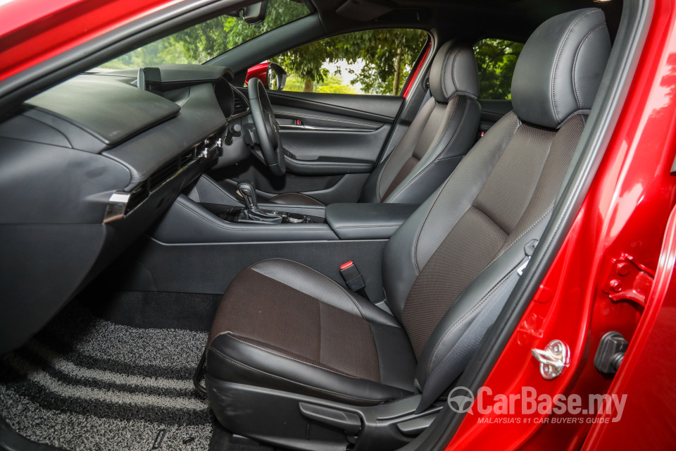 Mazda 3 Hatchback BP (2019) Interior