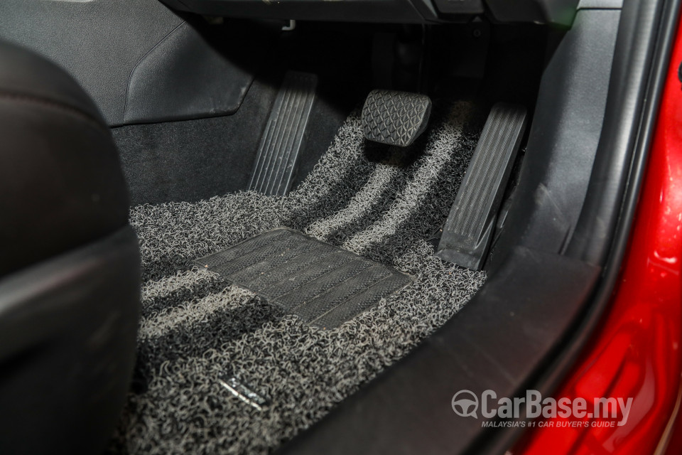 Mazda 3 Hatchback BP (2019) Interior