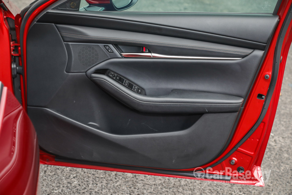 Mazda 3 Hatchback BP (2019) Interior