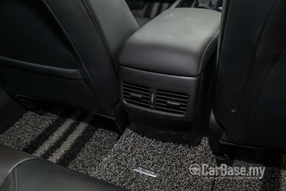 Mazda 3 Hatchback BP (2019) Interior
