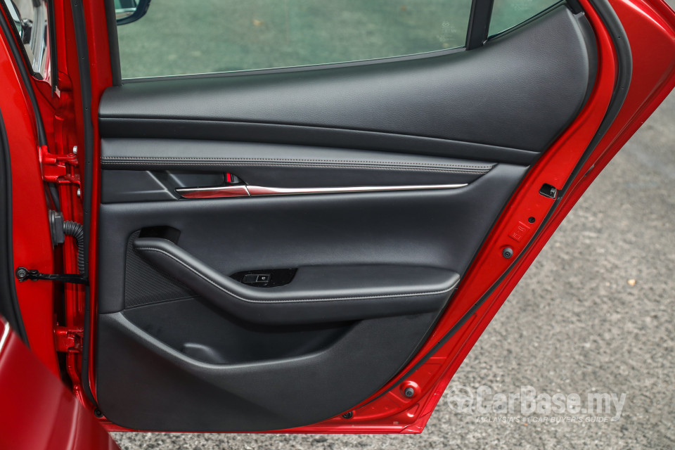 Mazda 3 Hatchback BP (2019) Interior