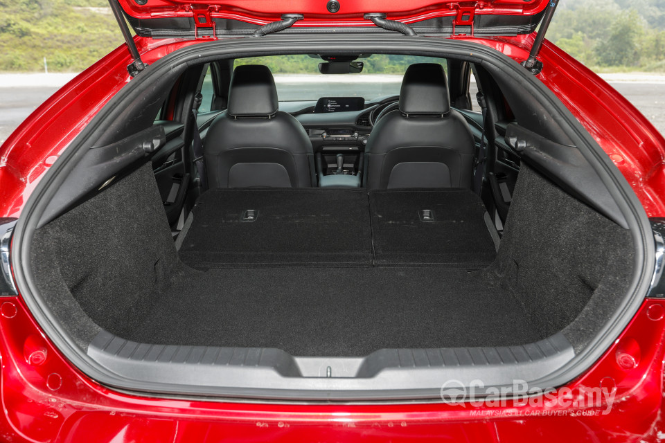 Mazda 3 Hatchback BP (2019) Interior