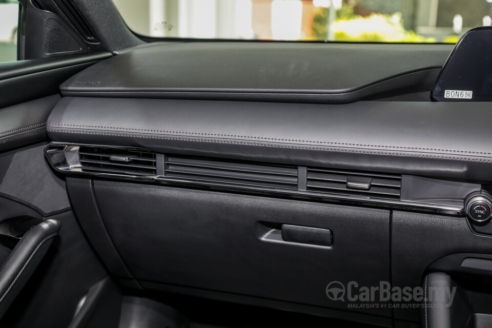 Mazda 3 Hatchback BP (2019) Interior