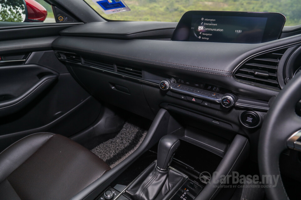 Mazda 3 Hatchback BP (2019) Interior
