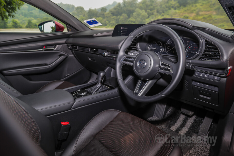Mazda 3 Hatchback BP (2019) Interior