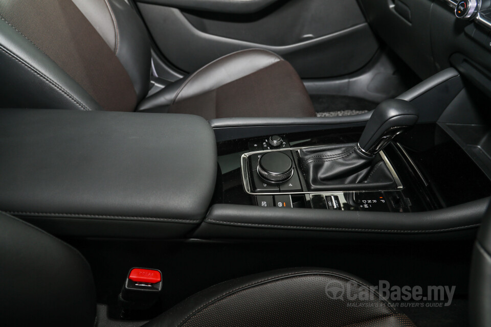 Mazda 3 Hatchback BP (2019) Interior