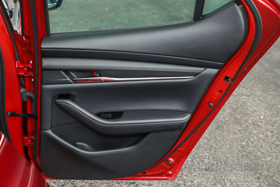 Mazda 3 Hatchback BP (2019) Interior