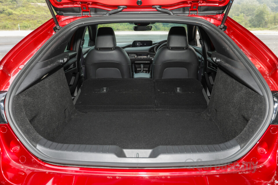 Mazda 3 Hatchback BP (2019) Interior