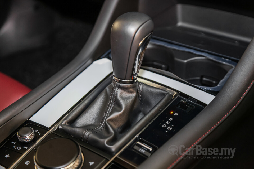 Mazda 3 Hatchback BP (2019) Interior