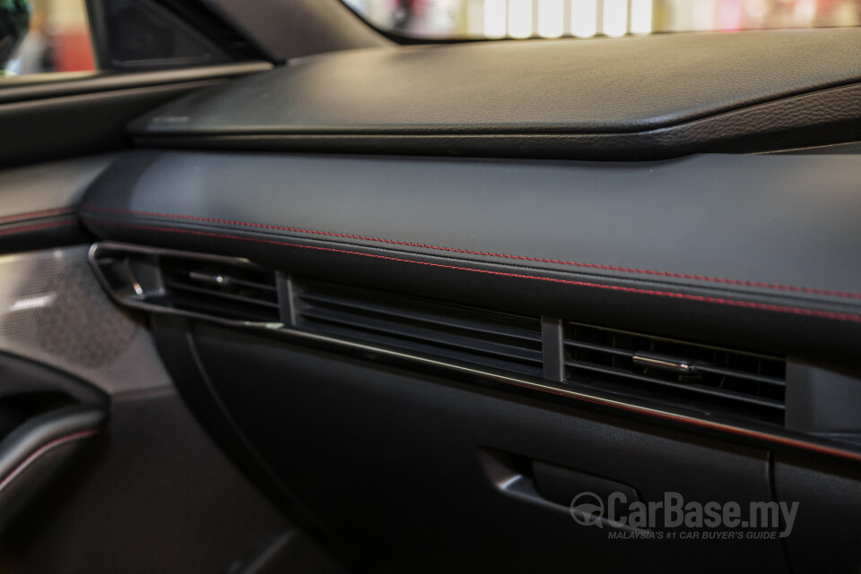 Mazda 3 Hatchback BP (2019) Interior