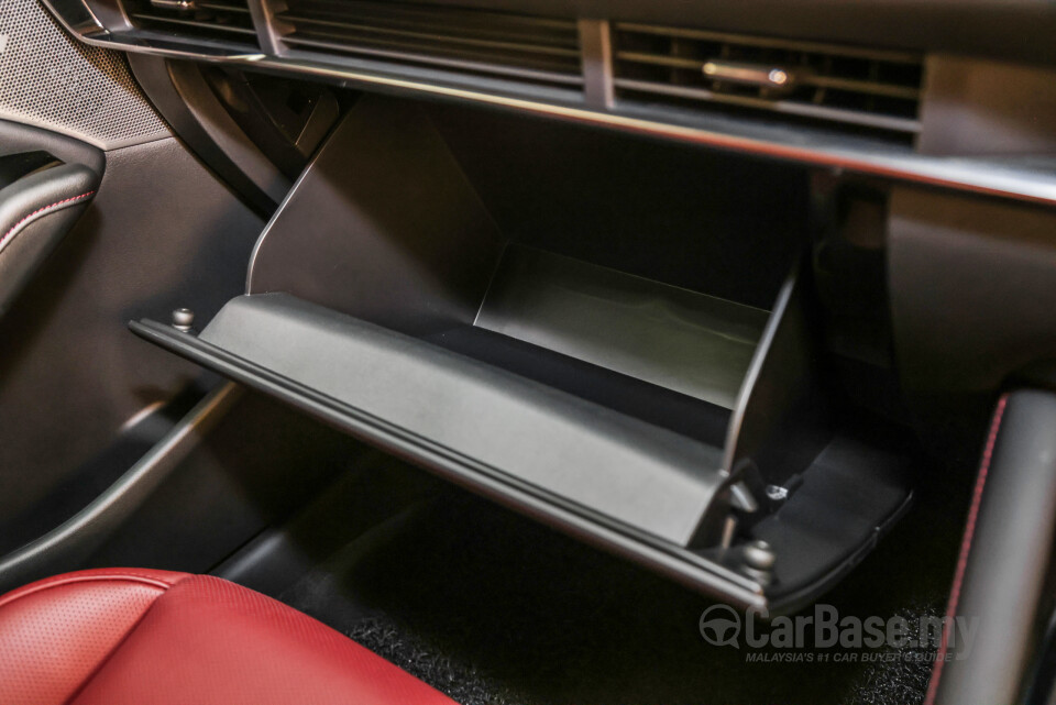 Mazda 3 Hatchback BP (2019) Interior