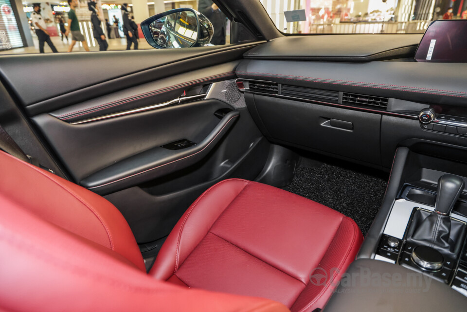 Mazda 3 Hatchback BP (2019) Interior