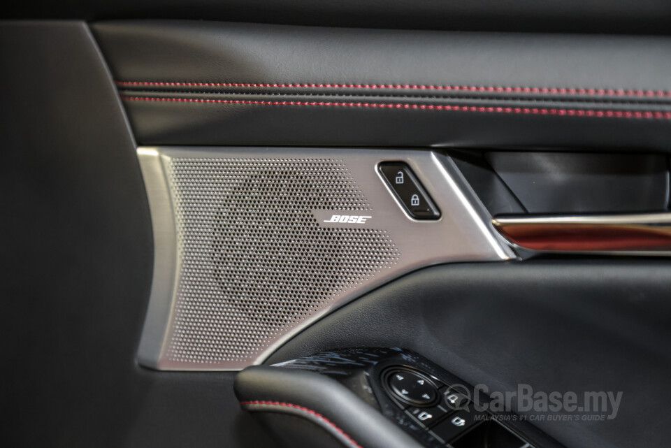 Mazda 3 Hatchback BP (2019) Interior